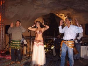 דפנה שחר רקדנית בטן לאירועים