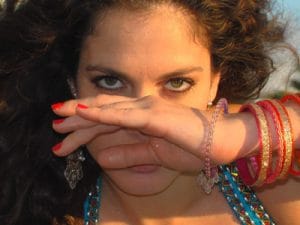 דפנה שחר רקדנית בטן לאירועים