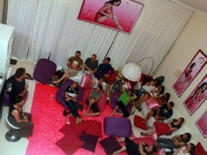 אסף ניסים - אמן חושים לערב נשים