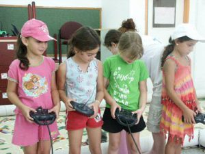 אוטו ספיד - יום הולדת מכוניות על שלט - הפעלות לימי הולדת לילדים