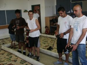 אוטו ספיד - יום הולדת מכוניות על שלט - הפעלות לבר מצווה