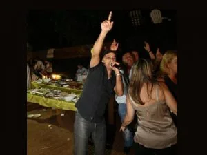 גילי גלעד - זמר מזרחי לאירוע חברה