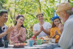 איך לעשות יום הולדת שמח למבוגרים – מאמר 4 מרץ 20, 2021
