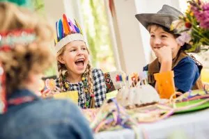 מסיבות ימי הולדת אינדיאנים – מאמר 8 אוגוסט 8, 2024