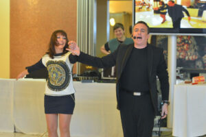 ויטלי אמן חושים מצחיק לאירועים - מופע מצחיק לאירועי חברה, ימי הולדת למבוגרים, בר/בת מצווה