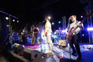 דאבל קאסט - להקה לחתונה - להקת קאברים לאירועים - בר/בת מצווה, אירועי חברה לעובדים, להקת קאבר מומלצת לחתונות.