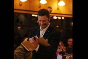 אילון אמן חושים לערב גיבוש לעובדים - אירועים פרטיים