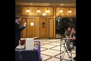 אילון - אמן חושים מומלץ ומצחיק לאירועים