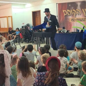אילון הקוסם - קוסם ליום הולדת לילדים ונוער - מופע מצחיק לילדים