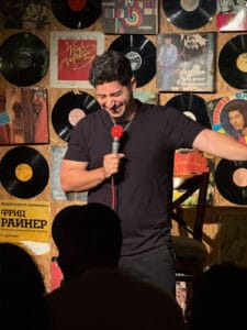 בן ביטון - סטנדאפיסט מצחיק לאירוע חברה, סטנדאפ בהתאמה אישית לאירועים