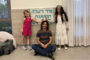 מורן קל - סטנדאפיסט ליום הולדת לילדים - סטנדאפ לילדים בקייטנות, מסיבות כיתה, בר/בת מצווה.